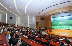 华为终端CEO何刚回母校西电 开讲鸿蒙校园公开课